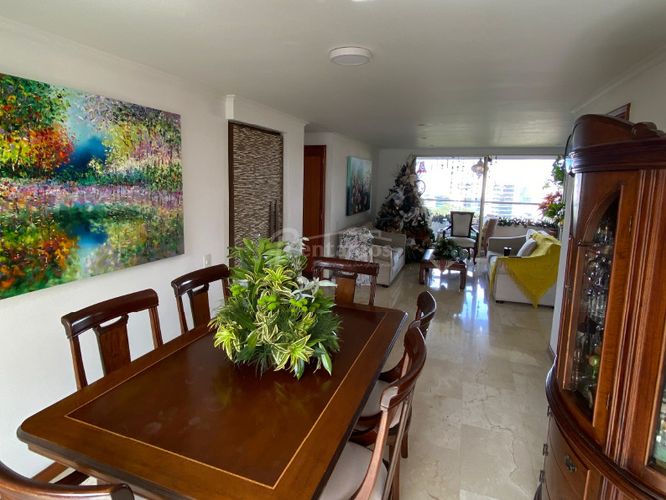 Apartamento de 3 alcobas en venta en Alejandría, Medellín, 174 m² · foto 7 de 22