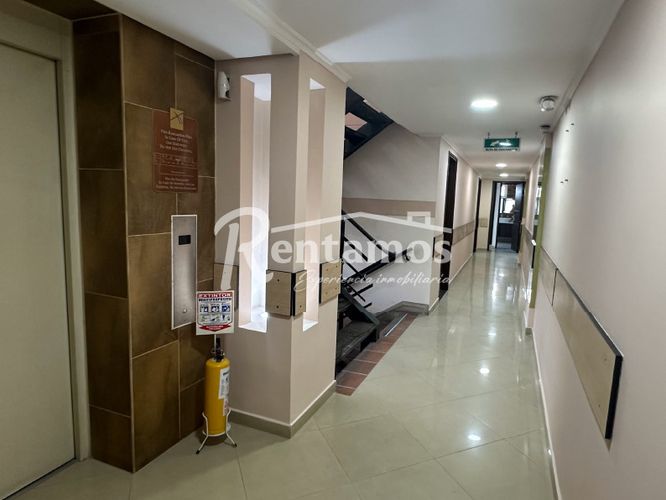 Edificio en venta en Manila, Medellín, 1715 m² · foto 10 de 21