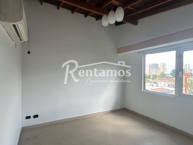Edificio en venta en Manila, Medellín, 1715 m² · foto 12 de 21