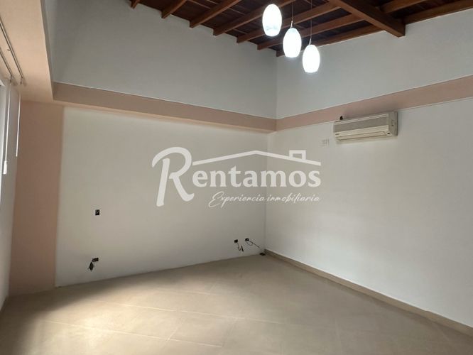 Edificio en venta en Manila, Medellín, 1715 m² · foto 14 de 21