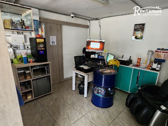 Bodega en venta en Belén, Medellín, 380 m² · foto 3 de 8