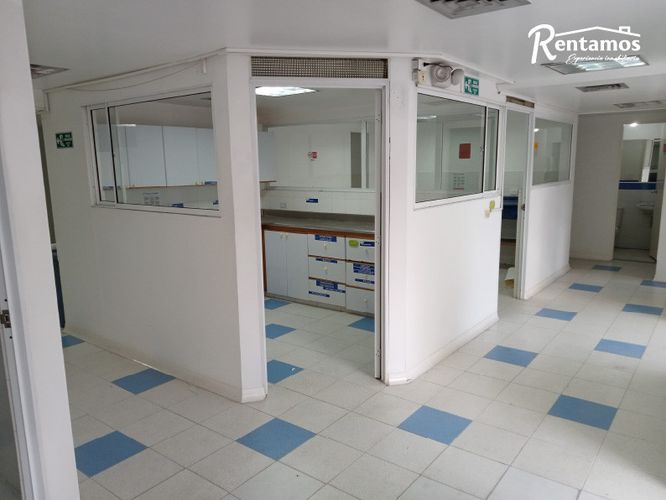 Oficina en arriendo en Centro, Itagüí, 352 m² · foto 3 de 15