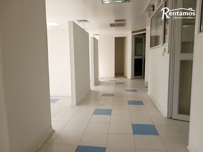 Oficina en arriendo en Centro, Itagüí, 352 m² · foto 9 de 15
