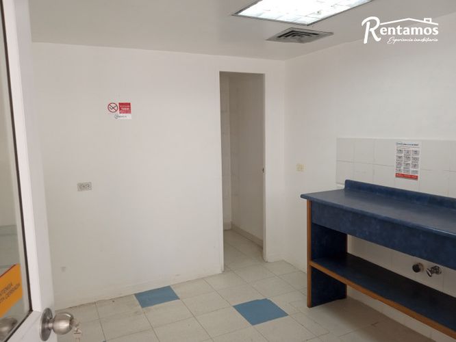 Oficina en arriendo en Centro, Itagüí, 197 m² · foto 13 de 24