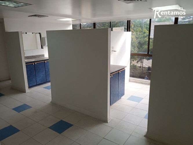 Oficina en arriendo en Centro, Itagüí, 197 m² · foto 18 de 24