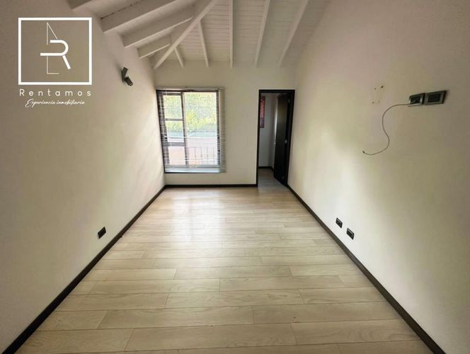 Casa de 4 alcobas en venta en La Verde, Medellín, 350 m² · foto 13 de 19