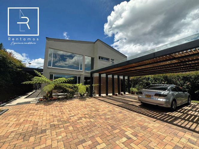 Casa de 5 alcobas en venta en El Carmen, El Retiro, 390 m² · foto 2 de 23