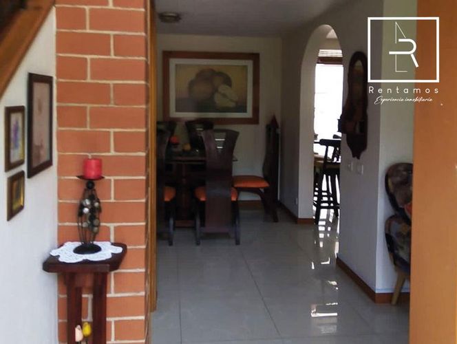 Casa de 3 alcobas en venta en Yarumito, La Estrella, 162 m² · foto 4 de 7