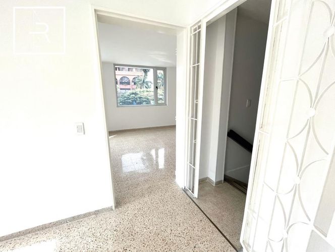 Edificio en arriendo en Guayaquil, Medellín, 288 m² · foto 11 de 24