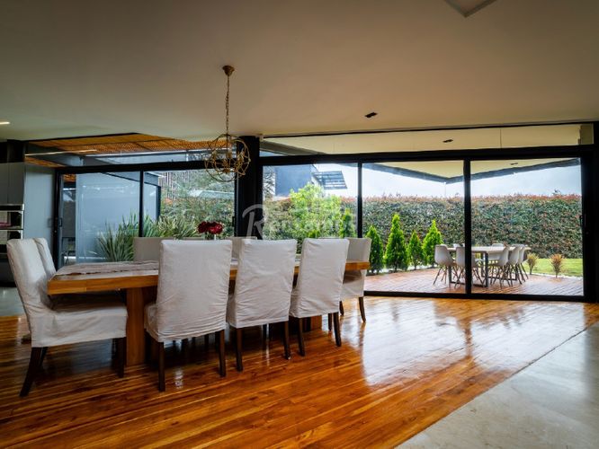 Casa de 5 alcobas en venta en Las Palmas, Envigado, 664 m² · foto 10 de 24