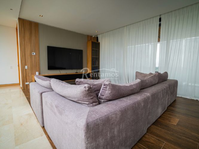 Casa de 5 alcobas en venta en Las Palmas, Envigado, 664 m² · foto 12 de 24