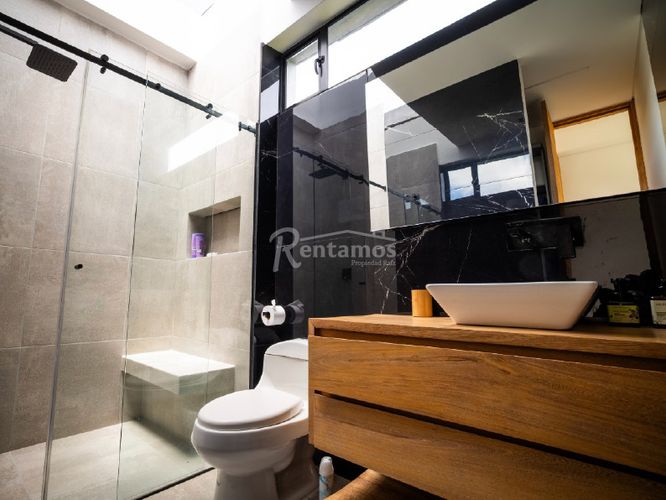 Casa de 5 alcobas en venta en Las Palmas, Envigado, 664 m² · foto 17 de 24
