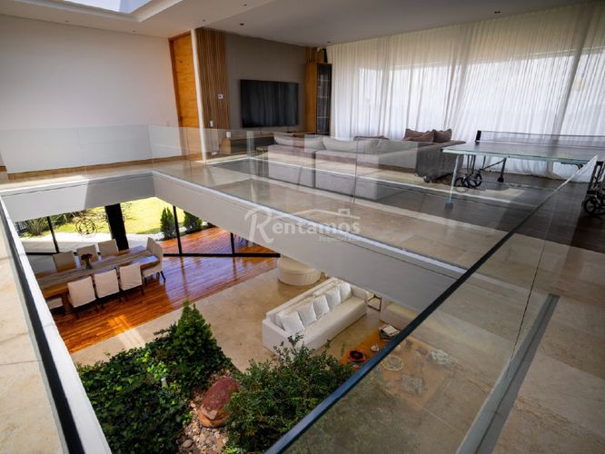 Casa de 5 alcobas en venta en Las Palmas, Envigado, 664 m² · foto 22 de 24
