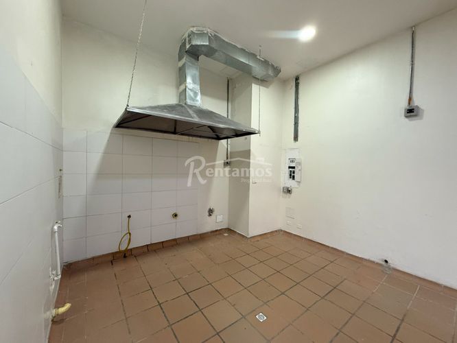 Local en arriendo en Perpetuo Socorro, Medellín, 27 m² · foto 12 de 18
