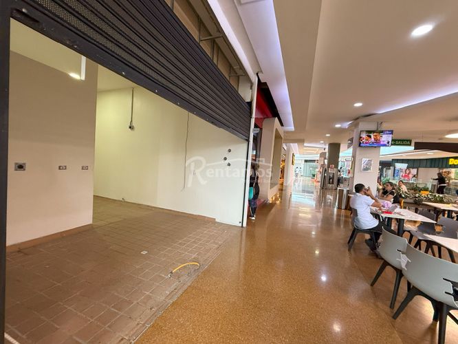 Local en arriendo en Perpetuo Socorro, Medellín, 27 m² · foto 16 de 18