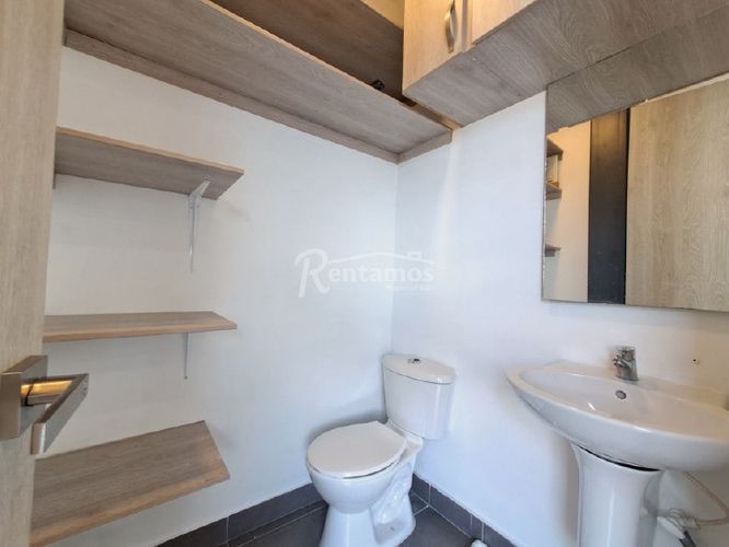 Oficina en arriendo en Mayorca, Sabaneta, 36 m² · foto 8 de 16