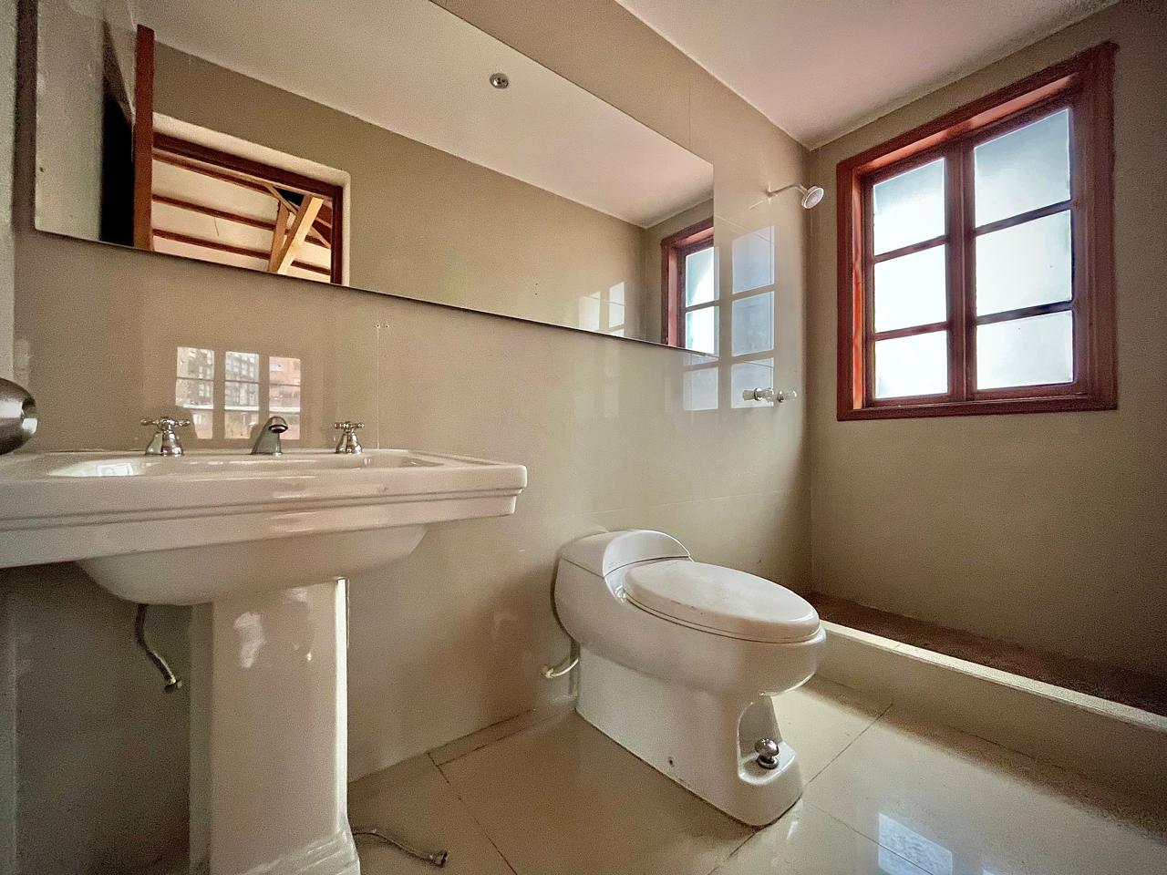 Casa en venta en Chapinero Alto, Bogotá · foto 8 de 21