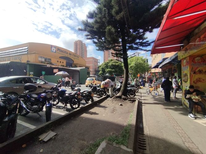 Local en arriendo en Boston, Medellín, 45 m² · foto 6 de 7