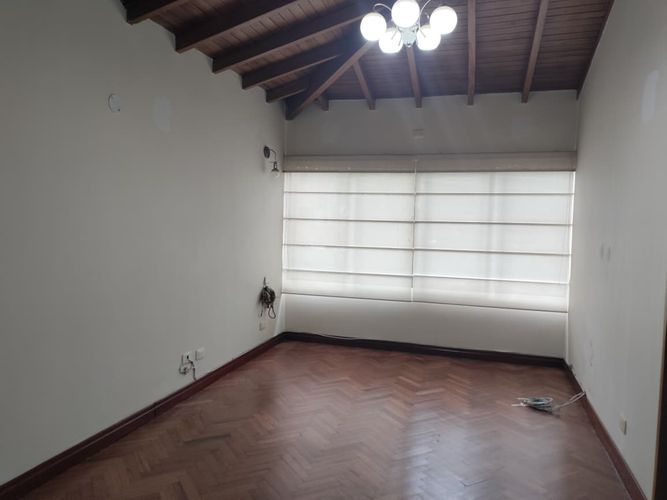 Casa de 3 alcobas en venta en El Poblado, Medellín, 198 m² · foto 12 de 18