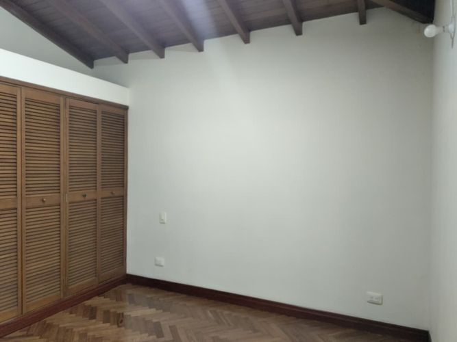 Casa de 3 alcobas en venta en El Poblado, Medellín, 198 m² · foto 11 de 18