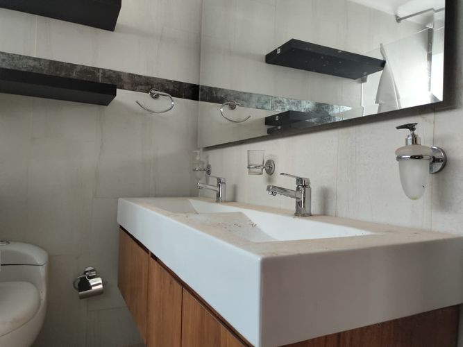 Casa de 3 alcobas en venta en El Poblado, Medellín, 198 m² · foto 17 de 18