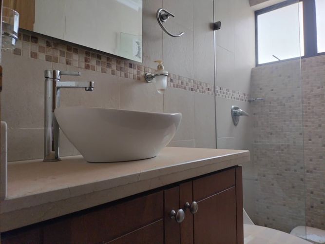 Casa de 3 alcobas en venta en El Poblado, Medellín, 198 m² · foto 15 de 18