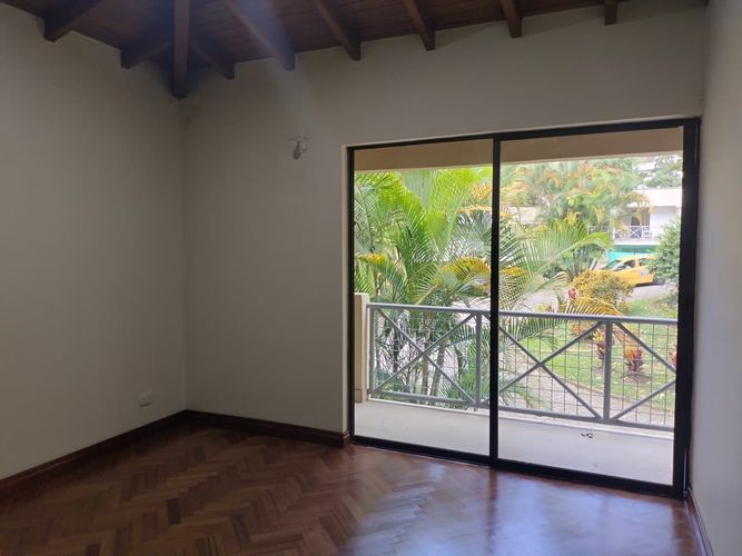Casa de 3 alcobas en venta en El Poblado, Medellín, 198 m² · foto 16 de 18