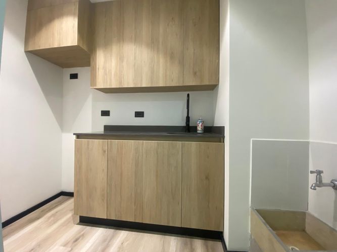 Oficina en arriendo en El Poblado, Medellín, 56 m² · foto 8 de 8