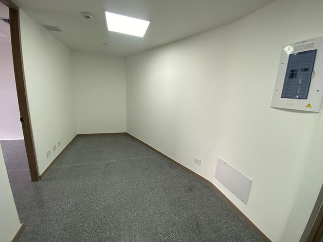 Consultorio en venta en El Poblado, Medellín, 38 m² · foto 2 de 12