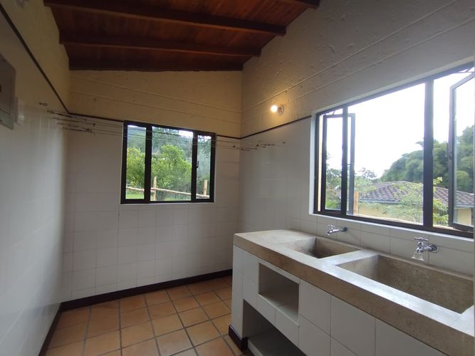 Finca en arriendo en La Ceja, 2800 m² · foto 12 de 15