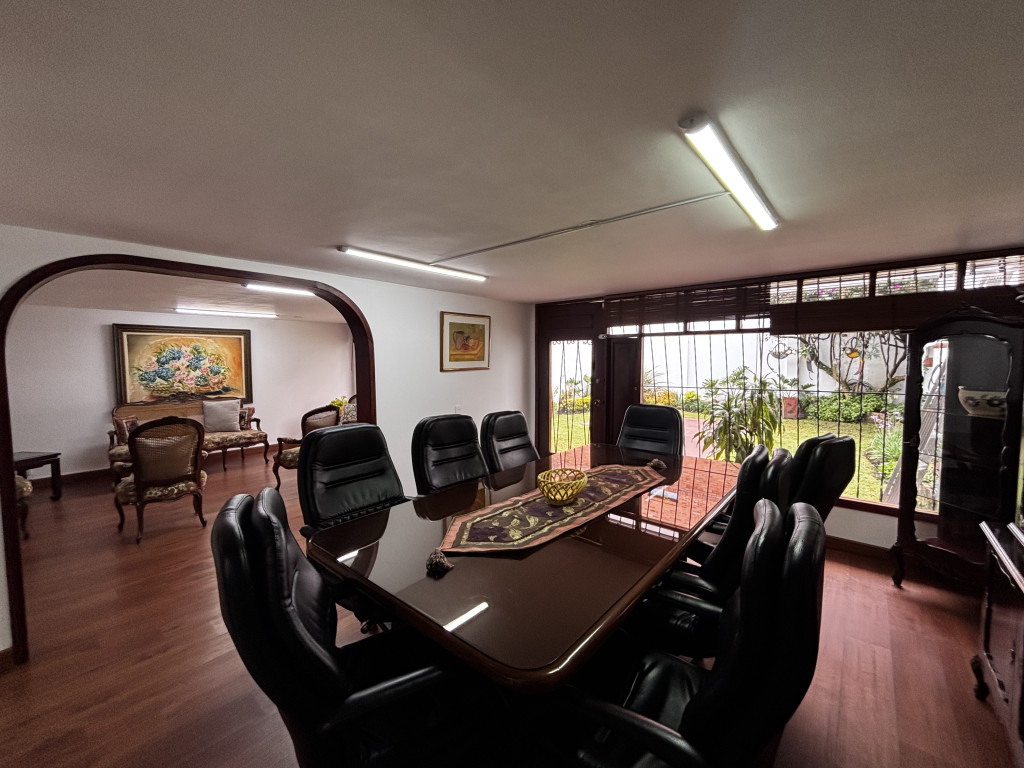 Casa en Arriendo en Santa Barbara, Bogotá