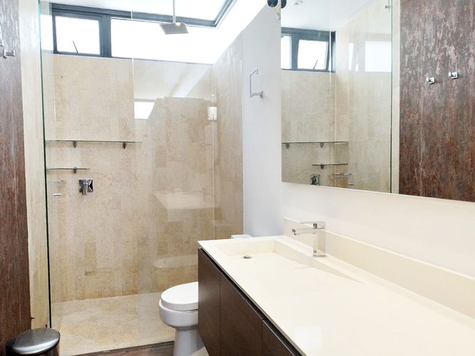 Apartamento de 2 alcobas en arriendo en El Poblado, Medellín, 130 m² · foto 15 de 19