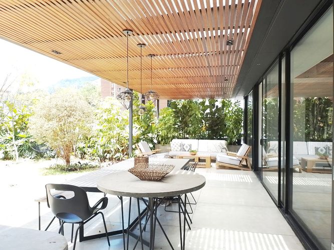 Apartamento de 2 alcobas en arriendo en El Poblado, Medellín, 130 m² · foto 18 de 19