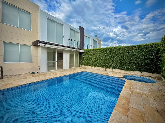 Casa de 3 alcobas en venta en Ricaurte, 101 m² · foto 2 de 20