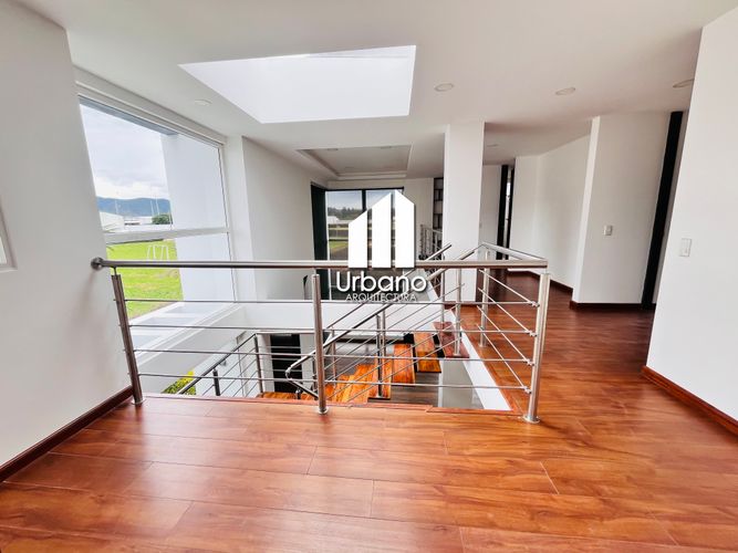Casa de 5 alcobas en venta en La Diana, Sopó, 350 m² · foto 17 de 24