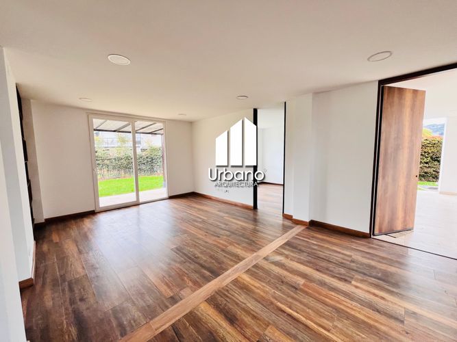 Casa de 5 alcobas en venta en La Diana, Sopó, 350 m² · foto 9 de 24
