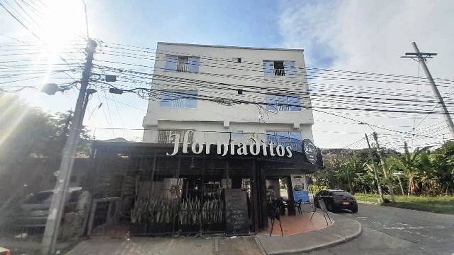 Edificio en venta en La Campiña, Cali, 715 m² · foto 13 de 24