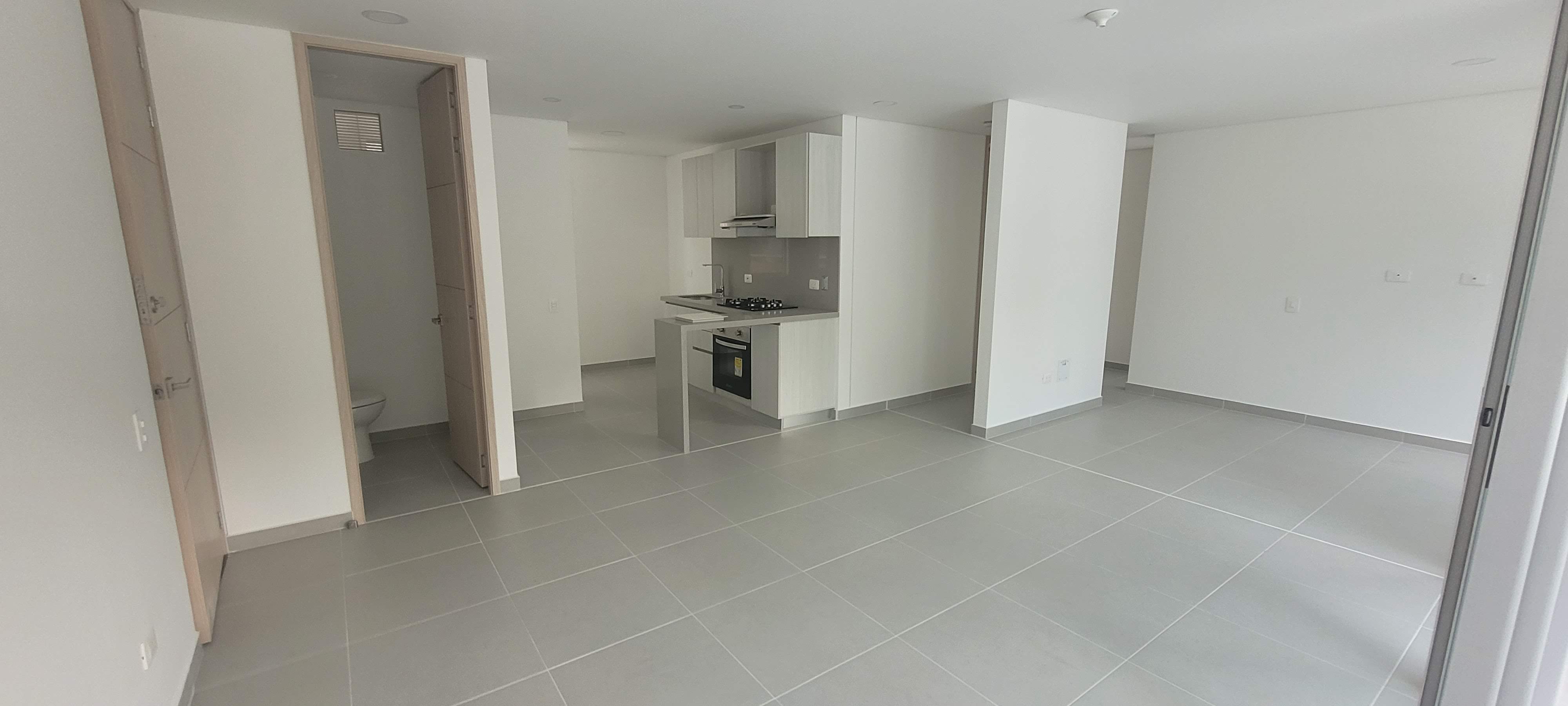 Apartamento en venta en Cristales, Cali · foto 3 de 18