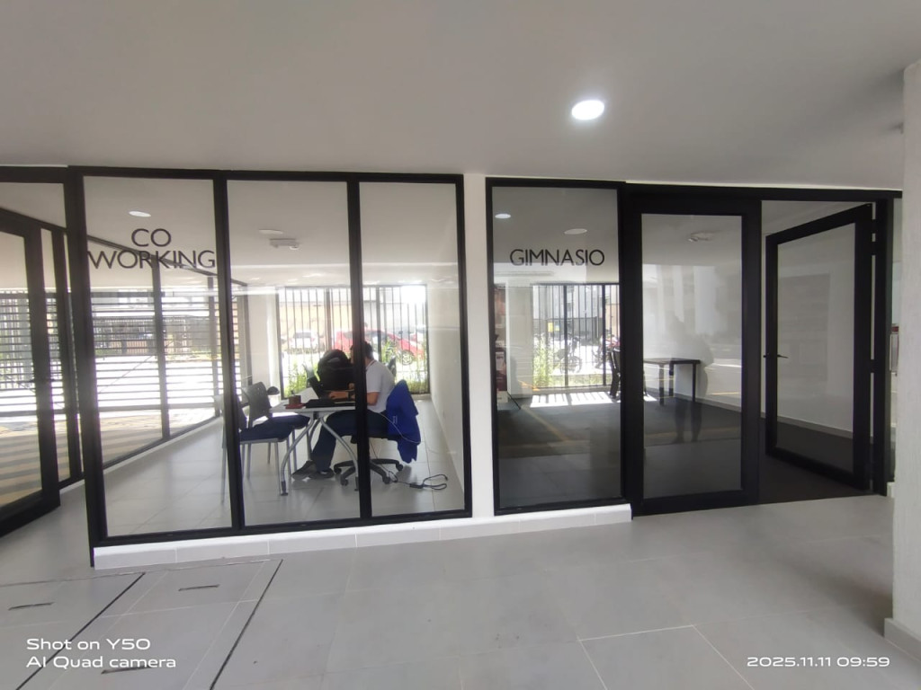Apartamento en venta en Brisas De Los Alamos, Cali · foto 4 de 18