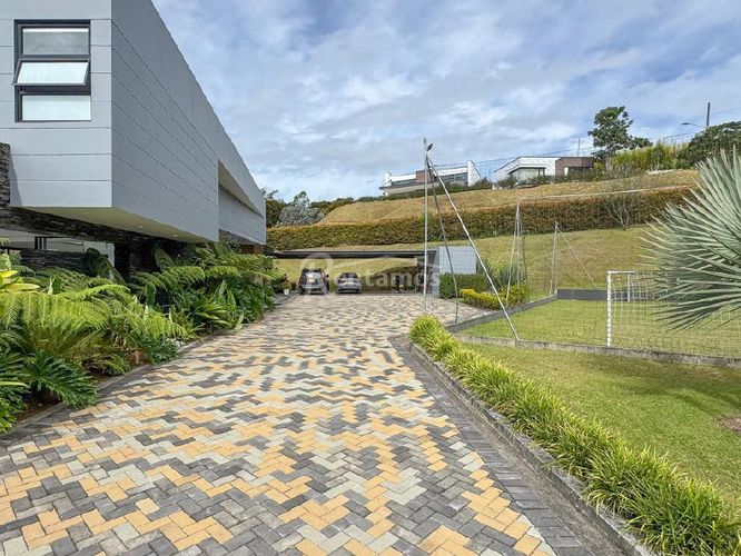 Casa de 4 alcobas en venta en La Mosquita, Rionegro, 650 m² · foto 8 de 23