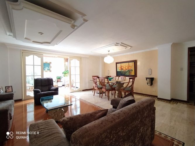 Apartamento de 3 alcobas en venta en Santa Bibiana, Bogotá, 209 m² · foto 10 de 12