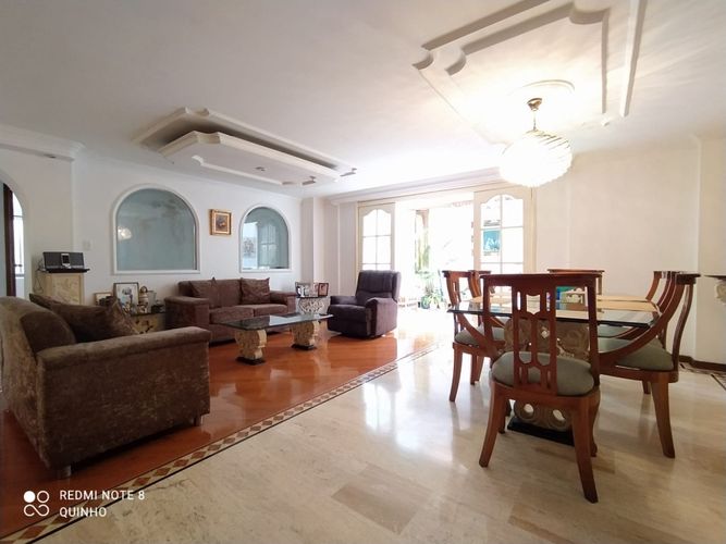 Apartamento de 3 alcobas en venta en Santa Bibiana, Bogotá, 209 m² · foto 12 de 12
