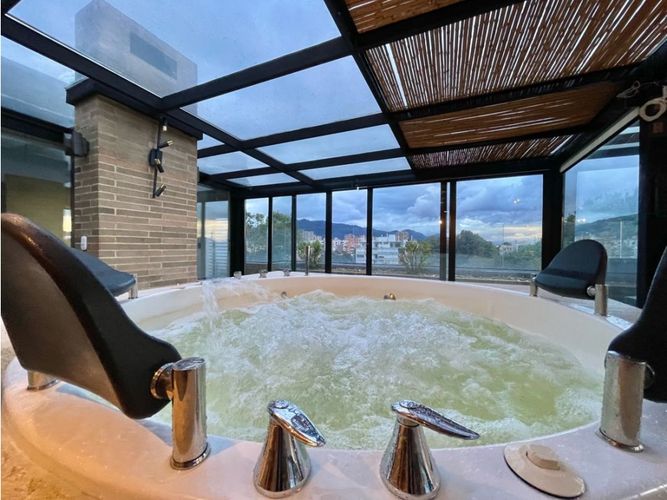 Apartamento de 5 alcobas en venta en Nueva Autopista, Bogotá, 425 m² · foto 10 de 24