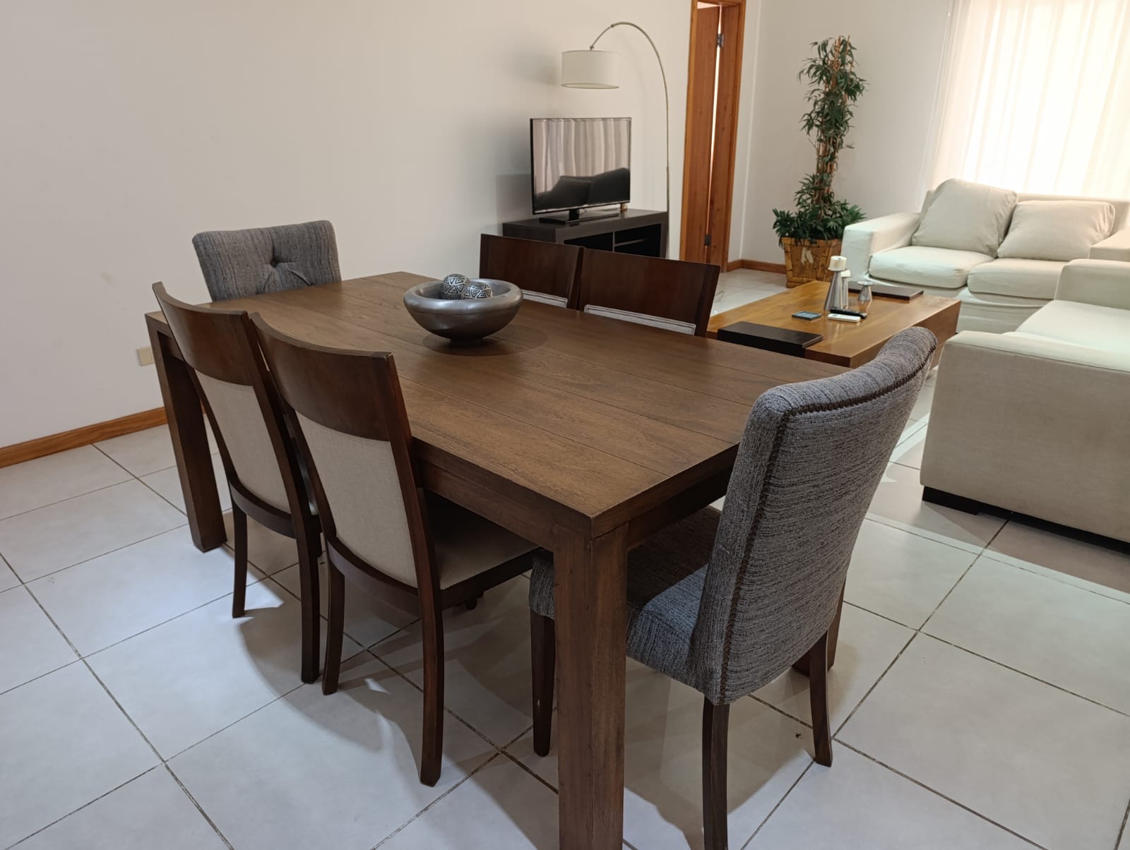 HERMOSO DEPARTAMENTO EN VICTORIA VILLAGE — foto 3