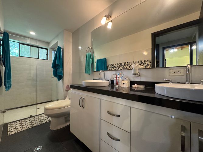 Casa de 4 alcobas en venta en Menzuly, Piedecuesta, 315 m² · foto 7 de 24