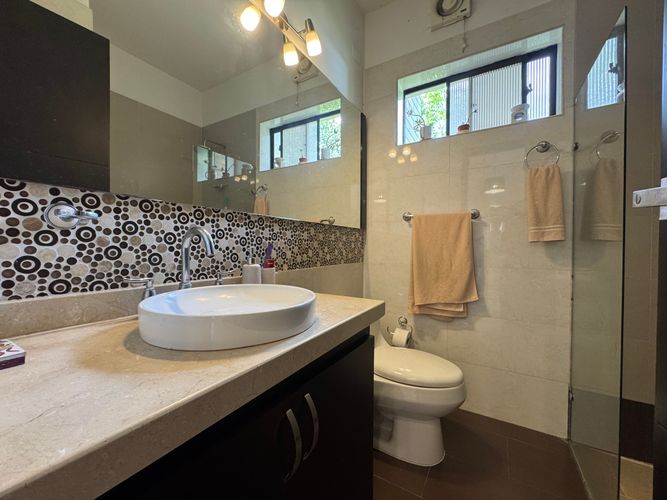 Casa de 4 alcobas en venta en Menzuly, Piedecuesta, 315 m² · foto 10 de 24