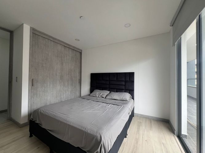 Apartamento de 2 alcobas en arriendo en Loma Del Chocho, Envigado, 180 m² · foto 11 de 16