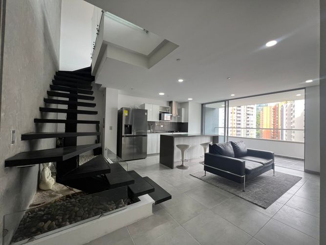 Apartamento de 2 alcobas en arriendo en Loma Del Chocho, Envigado, 180 m² · foto 4 de 16