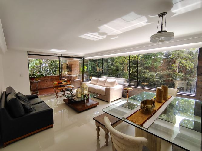 Apartamento de 3 alcobas en arriendo en El Poblado, Medellín, 150 m² · foto 3 de 18