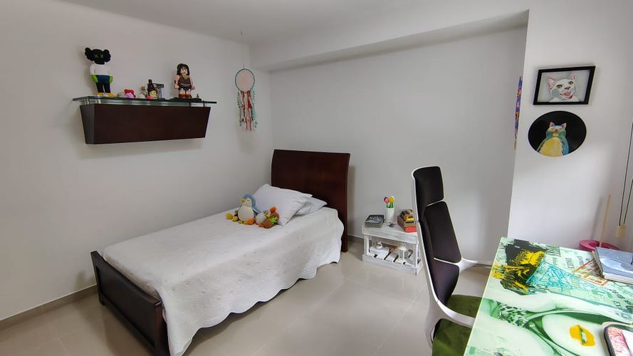 Apartamento de 3 alcobas en arriendo en El Poblado, Medellín, 150 m² · foto 12 de 18